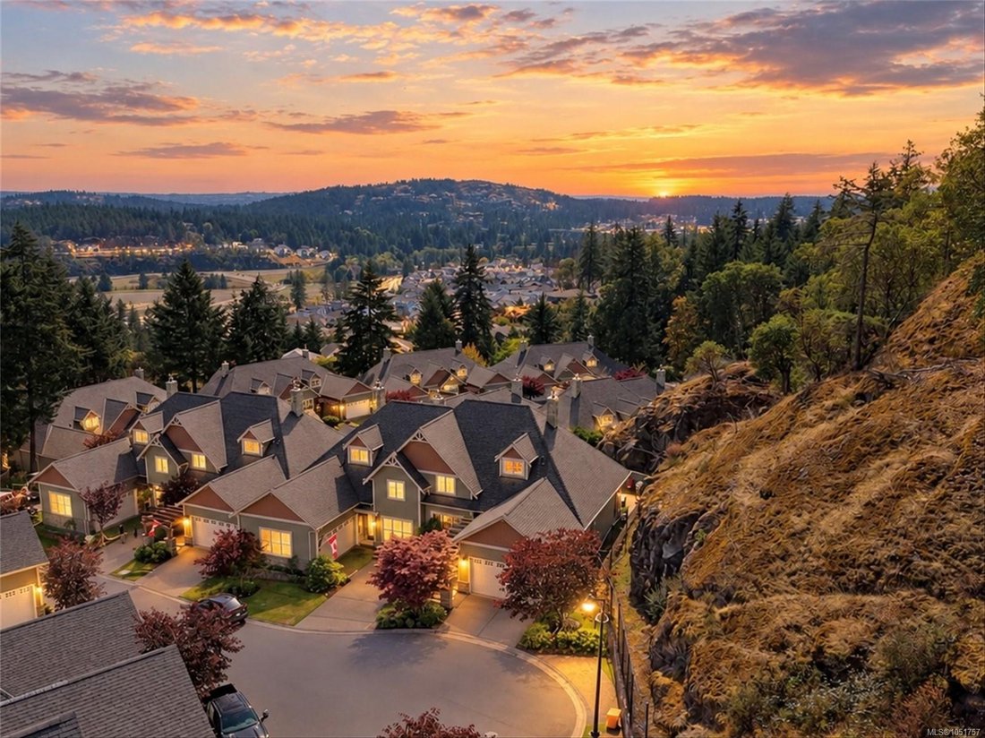 Townhouse en Langford, Columbia Británica, Canadá 2 - 19057841