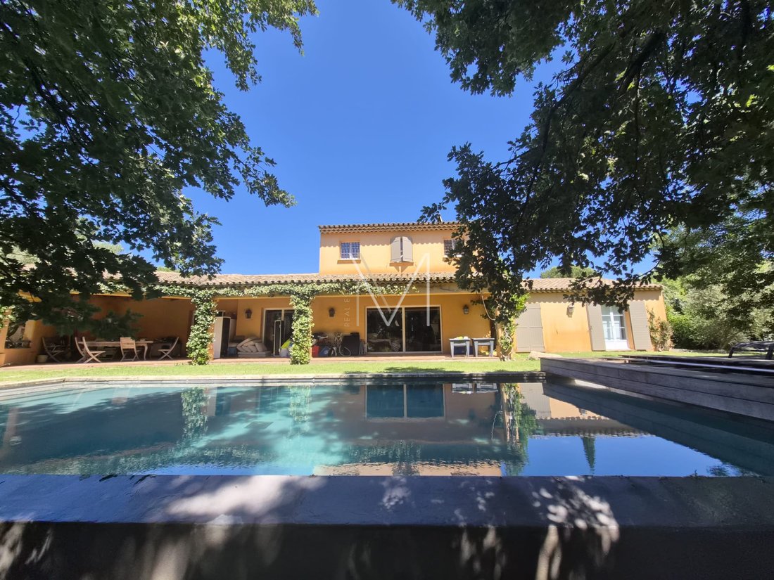 House in Le Plan-de-la-Tour, Provence-Alpes-Côte d'Azur, France 4 - 19057743