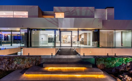 House in Woodhill Golf Estate, Gauteng, South Africa 1