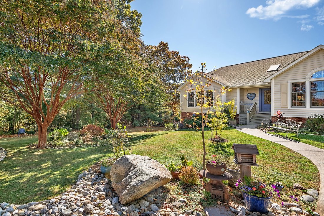 House in Laurel Park, North Carolina, United States 2 - 19058933