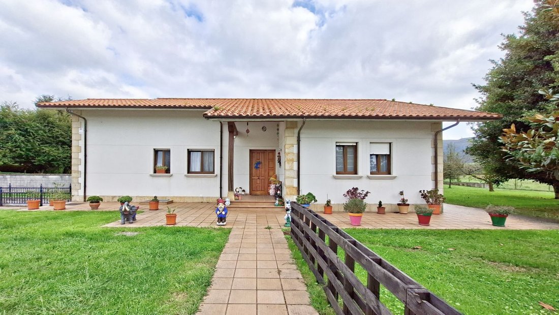 Chalet in Cabezon de la Sal, Cantabria, Spain 1 - 19058836