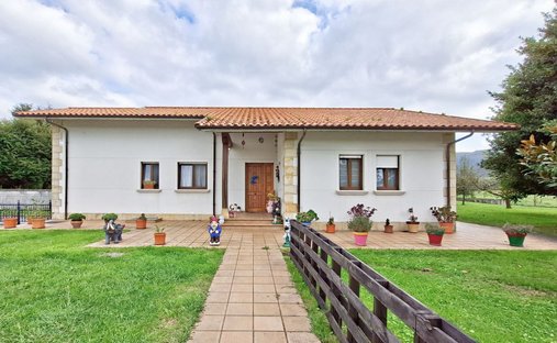 Chalet in Cabezon de la Sal, Cantabria, Spain 1