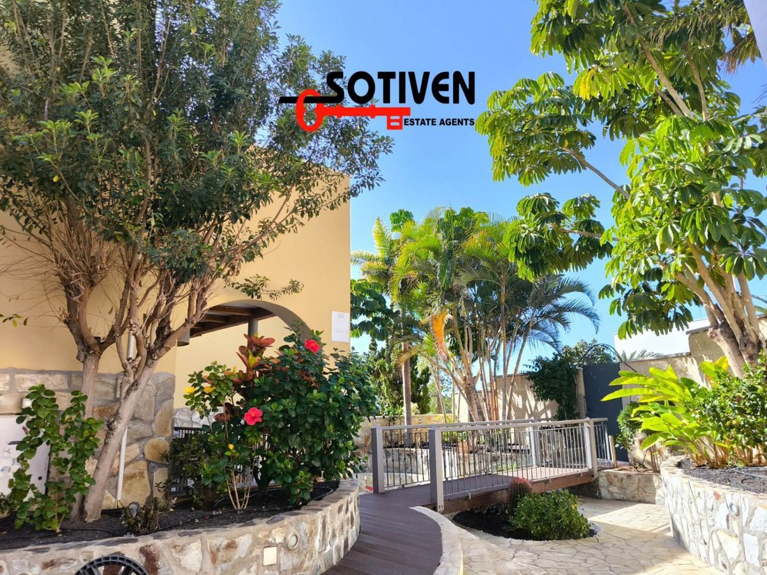 Chalet in Costa Adeje, Adeje, Canary Islands 2 - 19058860