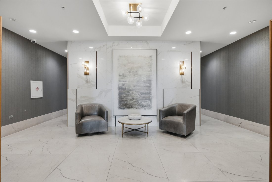 Condo in Burr Ridge, Illinois, United States 4 - 19058925