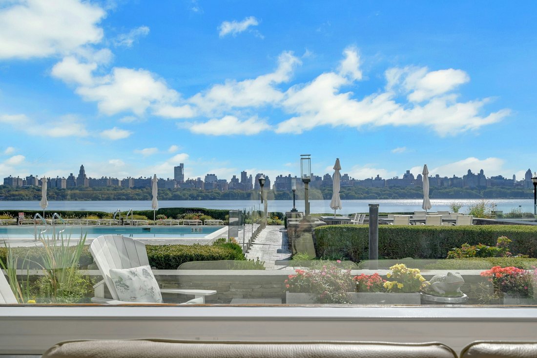 Eigentumswohnung in Edgewater, New Jersey, Vereinigte Staaten 1 - 19058923