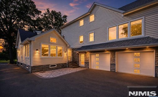 House in Tenafly, New Jersey, United States 1