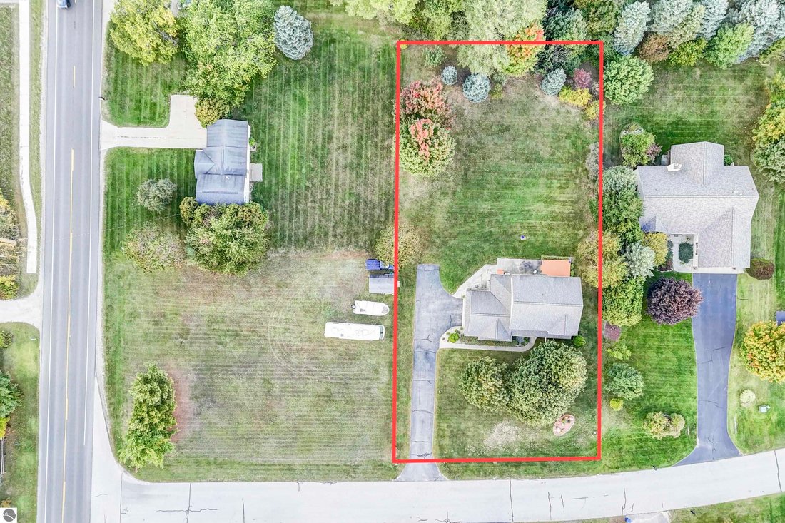 House in Garfield Township, Michigan, United States 3 - 19059008