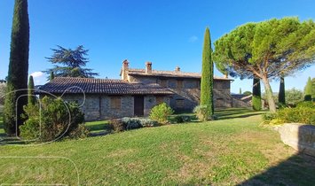 Casa di campagna a Todi, Umbria, Italia 1