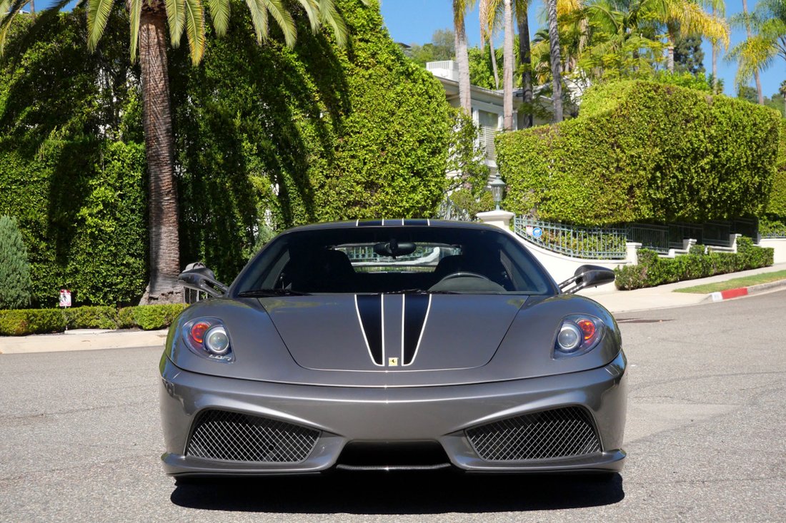 Coupe in West Hollywood, CA, United States 2 - 19061339