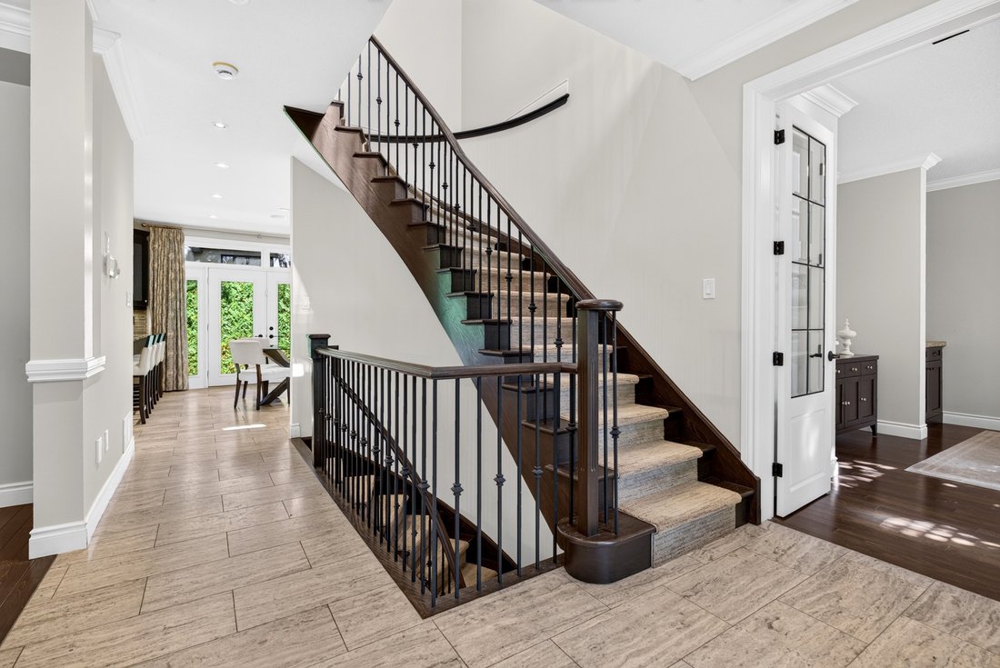 House in Burlington, Ontario, Canada 5 - 19061683