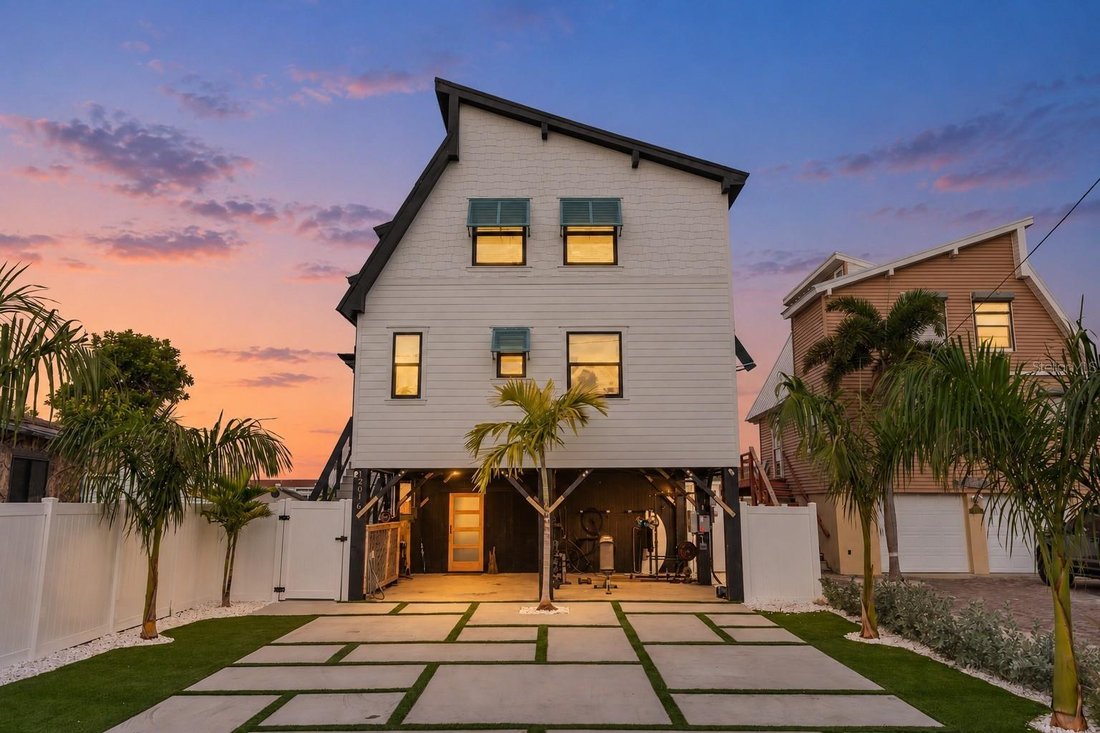 Casa a St. Pete Beach, Florida, Stati Uniti 1 - 19062848