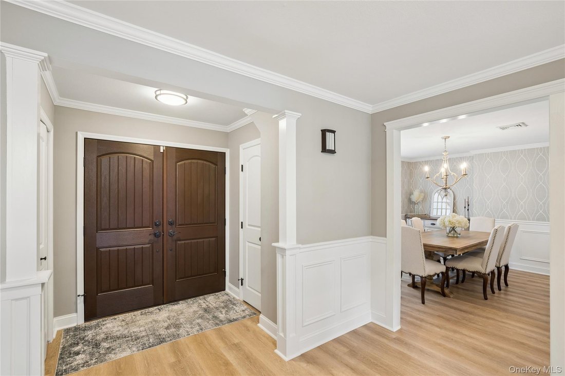 Casa a Old Bethpage, New York, Stati Uniti 4 - 19065816