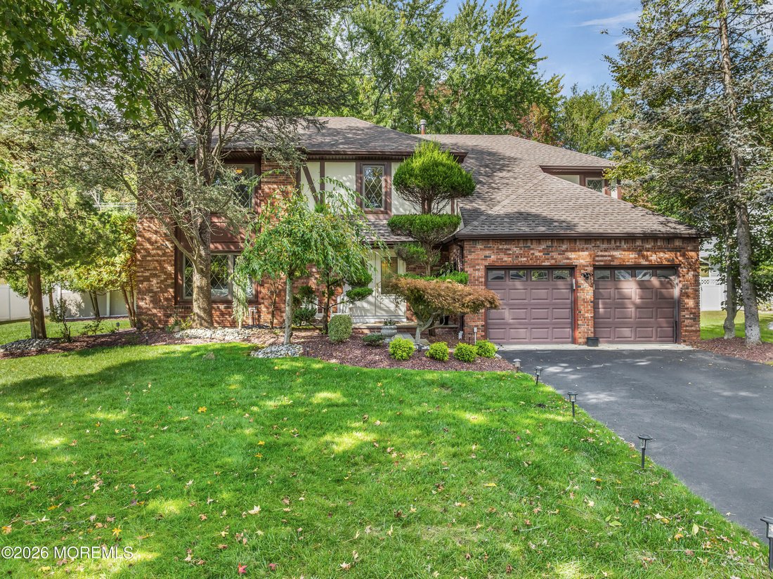 House in Marlboro Township, New Jersey, United States 2 - 19061102