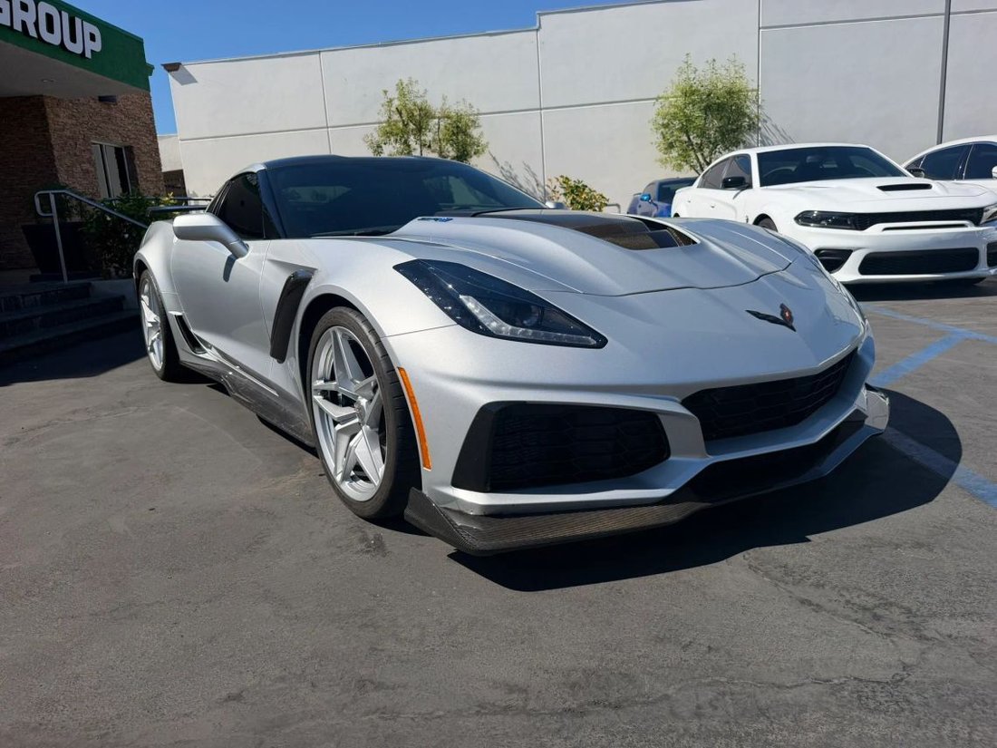 Coupe in Ontario, CA, United States 2 - 19055882