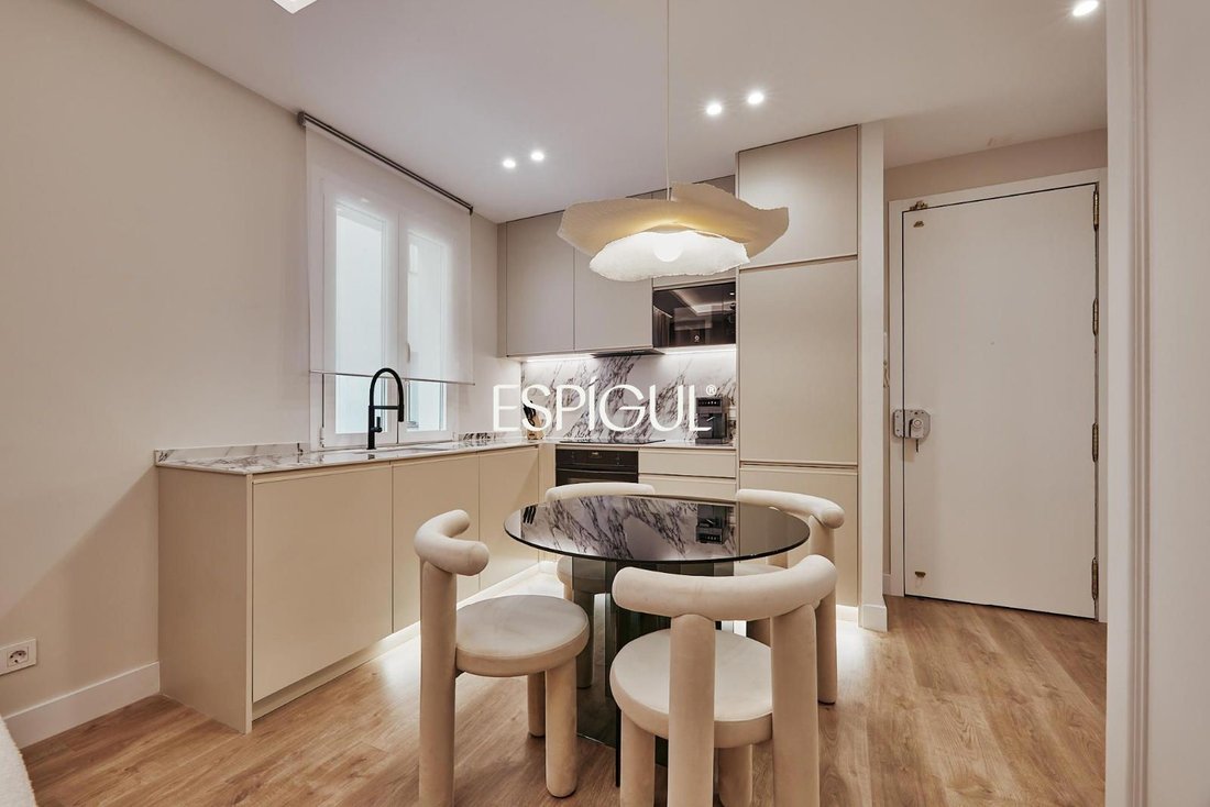 Apartment in Barrio Salamanca, Madrid, Spain 1 - 19061985