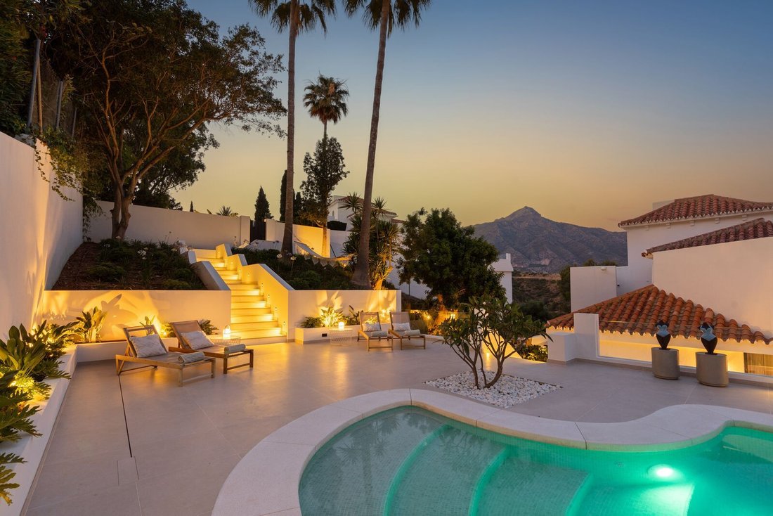 Villa in Nueva Andalucia, Marbella, Spain 2 - 19062662