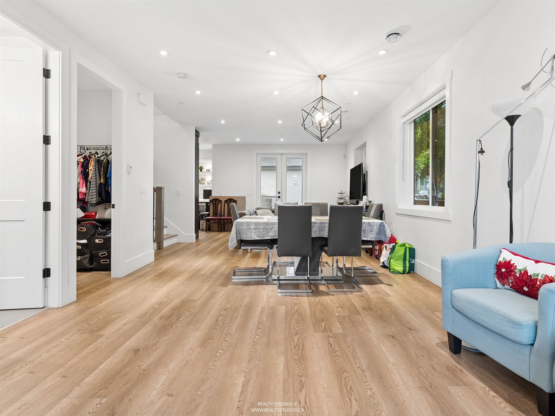 House in Vancouver, British Columbia, Canada 5 - 19065600