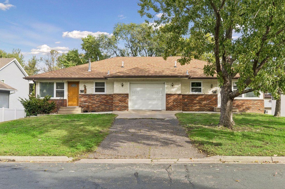 House in Columbia Heights, Minnesota, United States 1 - 19064346