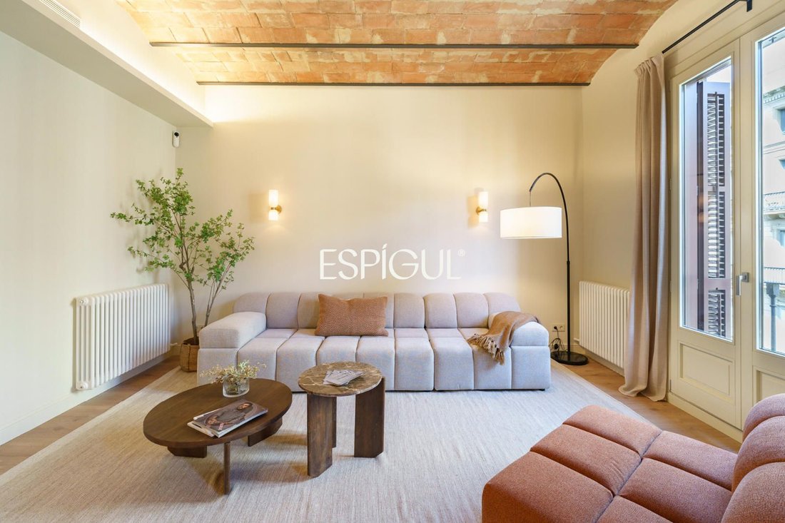 Apartment in Eixample, Barcelona, Spain 4 - 19059356