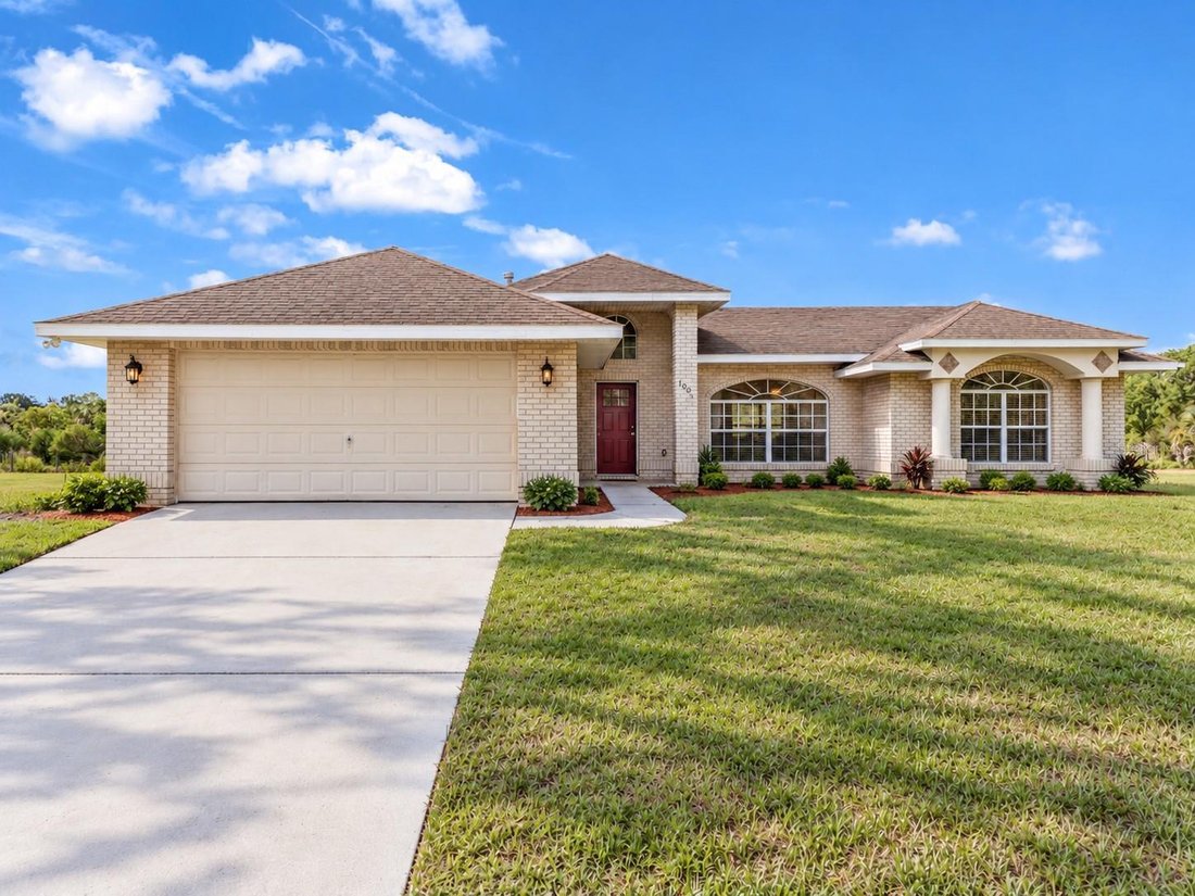 Casa a Osteen, Florida, Stati Uniti 1 - 18284053