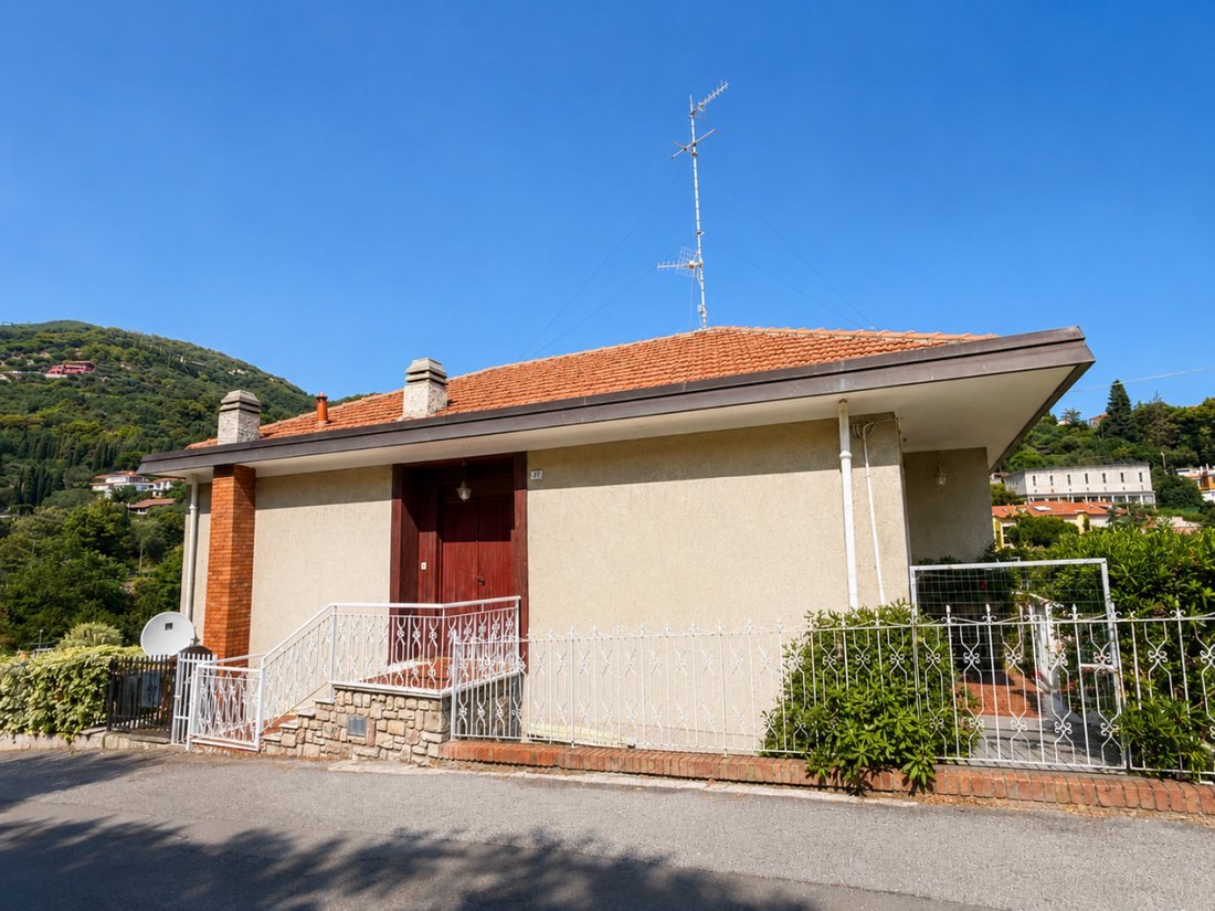 Casa en Colina Central, Alassio, Liguria 1 - 19062957