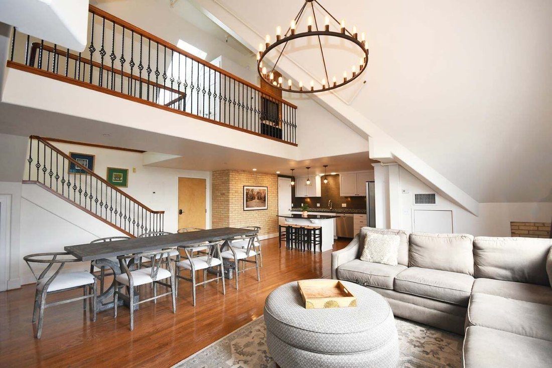 Condo in Garfield Township, Michigan, United States 3 - 19063375