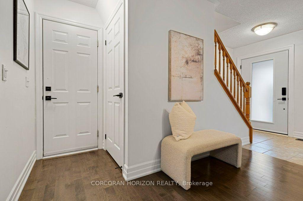 House in Cambridge, Ontario, Canada 4 - 19061570