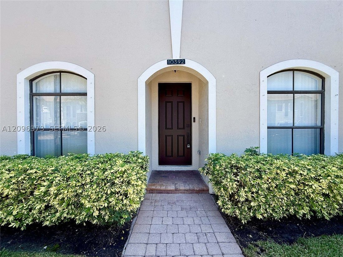 Townhouse in Doral, Florida, United States 2 - 19062873