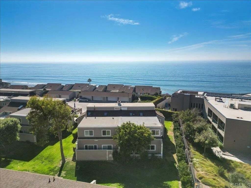 Condo in Encinitas, California, United States 1 - 19063470