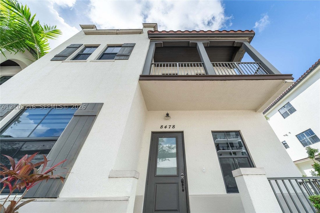 Appartement à Miami Springs, Floride, États-Unis 3 - 19062904