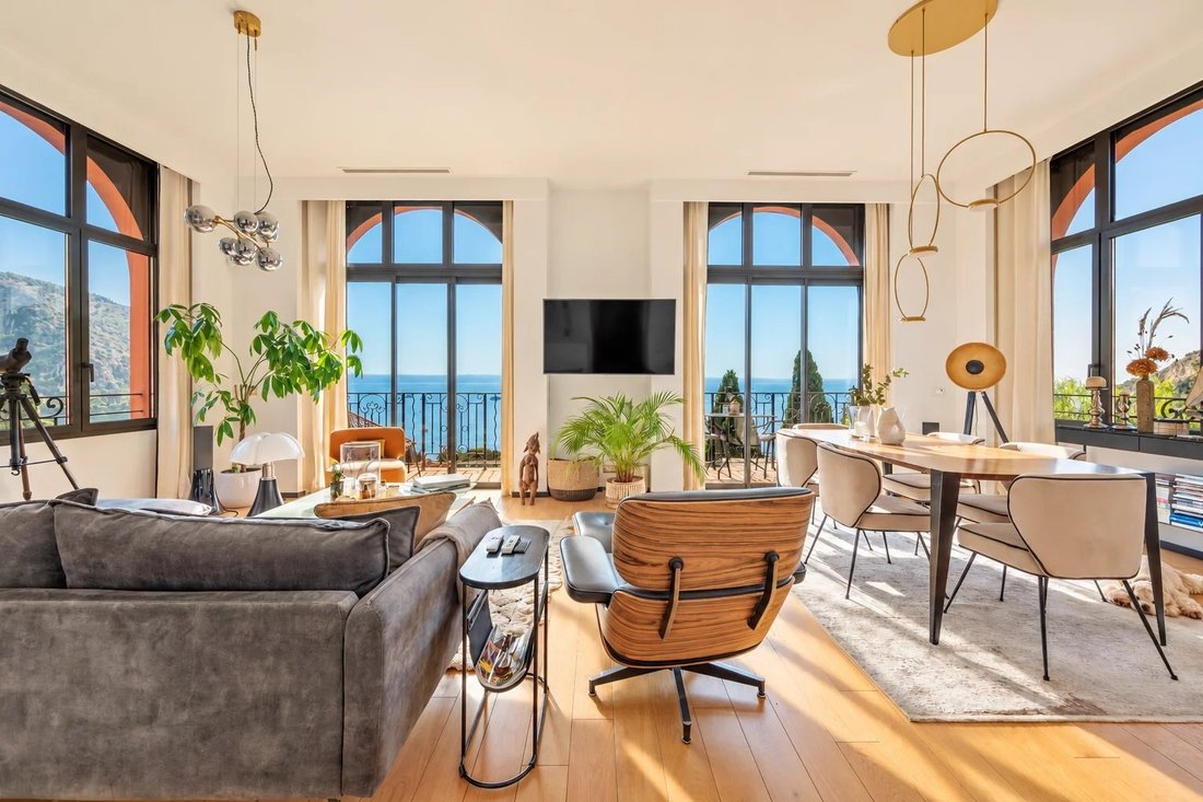House in Èze, Provence-Alpes-Côte d'Azur, France 3 - 14293560