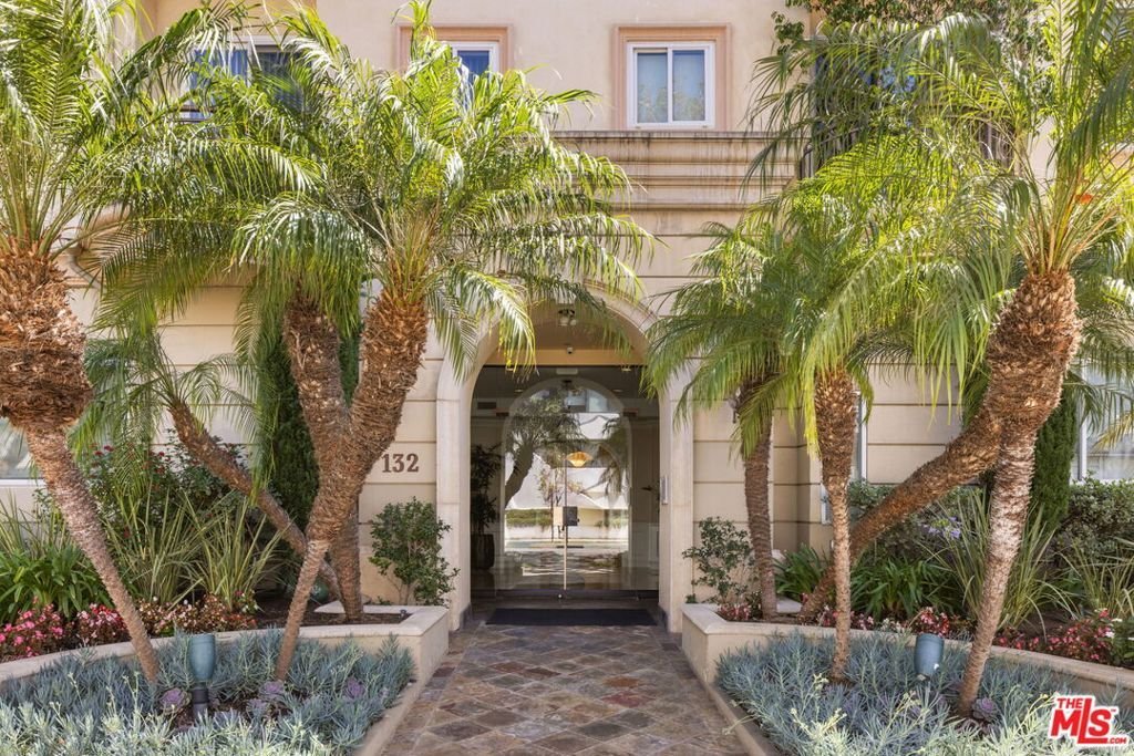 Townhouse in Beverly Hills, California, United States 3 - 19062346