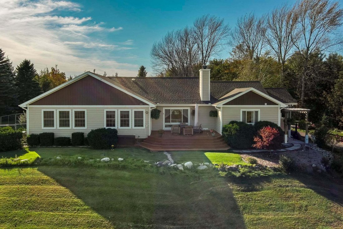 Casa en Suttons Bay, Míchigan, Estados Unidos 1 - 18308271