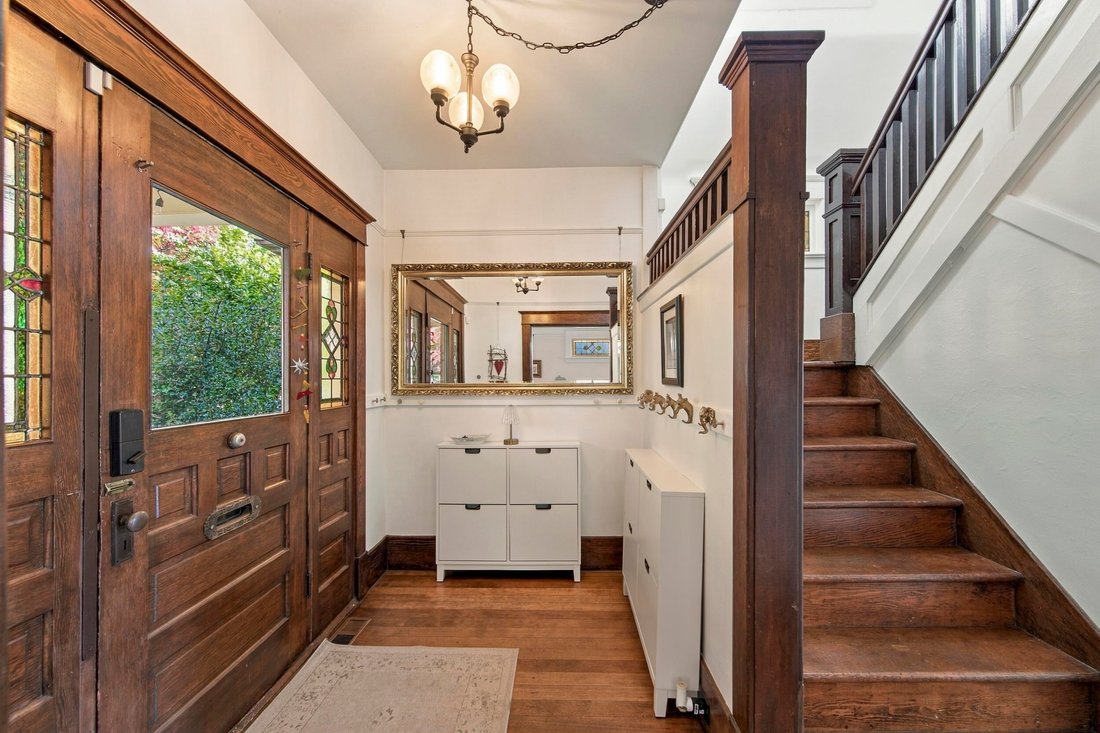 House in Vancouver, British Columbia, Canada 4 - 19065591