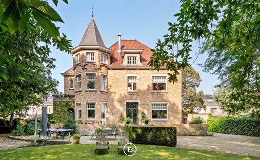 Villa in Bruges, Flanders, Belgium 1