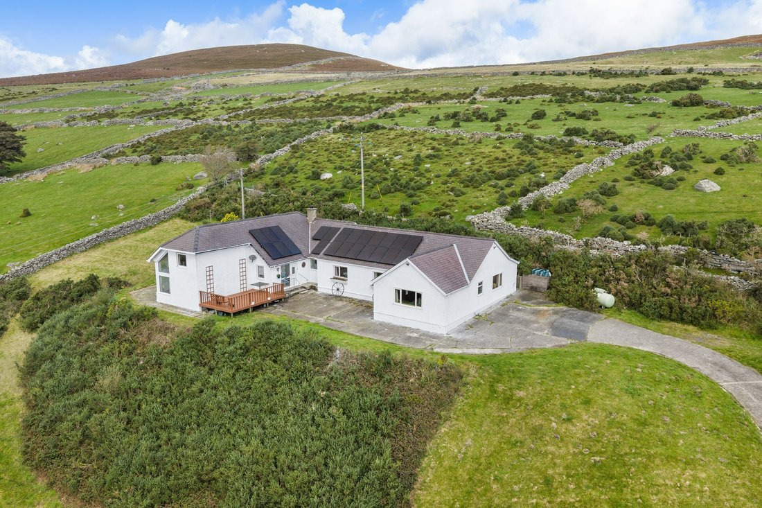 Bungalow en Llanddeiniolen, Gales 1 - 19062181