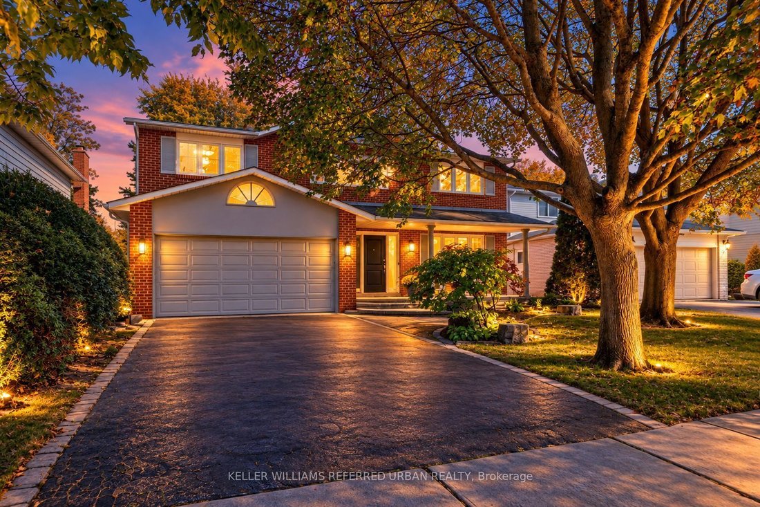 House in Toronto, Ontario, Canada 2 - 19061226