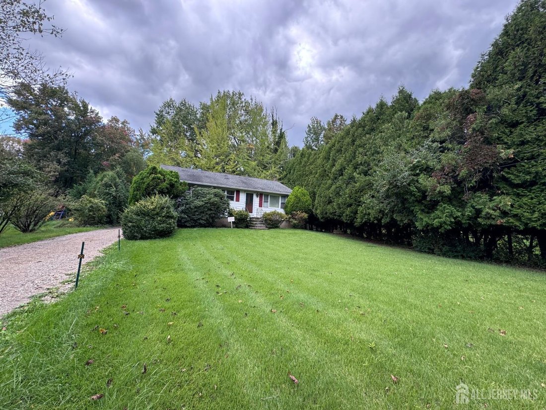 House in South Brunswick Township, New Jersey, United States 1 - 19064420
