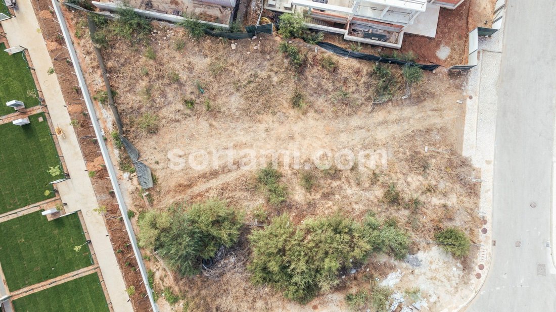 Land in Vilamoura, Quarteira, Algarve 3 - 19063981