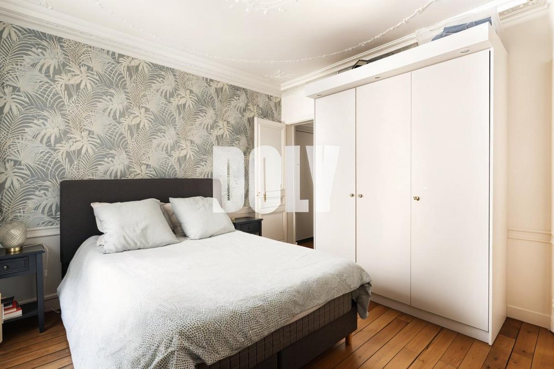 Apartment in Trudaine-Maubeuge, Paris 9e Arrondissement, Paris 5 - 19060299