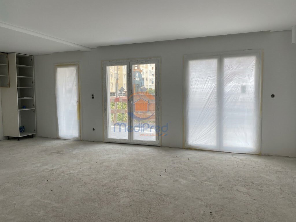 Apartment in Ramada e Canecas, Lisbon, Portugal 5 - 19060736