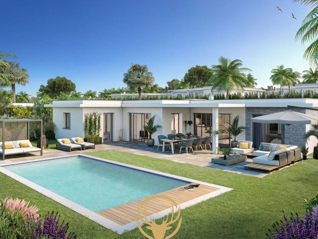 Villa in Faro (Se e Sao Pedro), Algarve, Portugal 1 - 18435917
