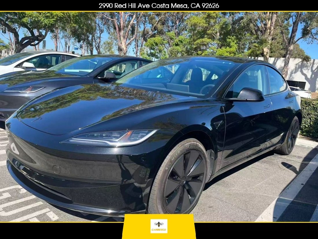 Sedan in Costa Mesa, CA, United States 1 - 19064753