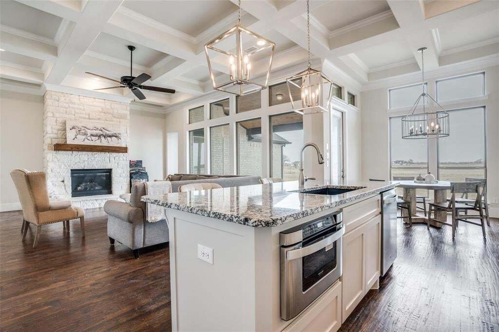 House in Weatherford, Texas, United States 1 - 19063868