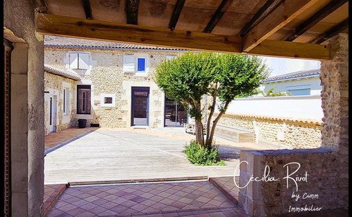 House in Montendre, Nouvelle-Aquitaine, France 1