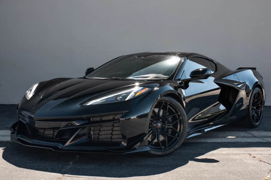 Coupe in Costa Mesa, CA, United States 1 - 19064669