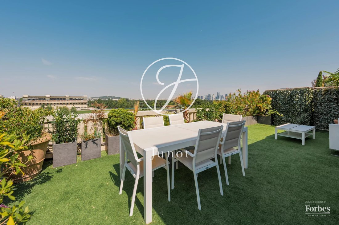 Apartment in Auteuil Nord, Paris 16e Arrondissement, Paris 4 - 19060280