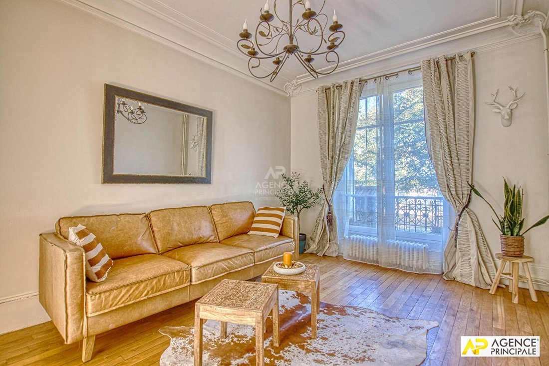 House in Domaine National du Château, Versailles, France 2 - 19060739