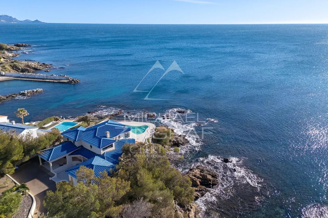 Villa in Les Issambres, Roquebrune-sur-Argens, France 1 - 19060615