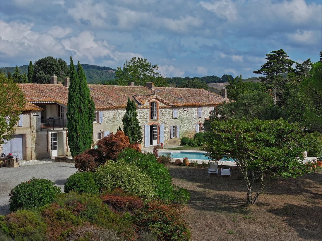 Estate in Carcassonne, Occitania, France 1 - 19064432